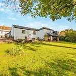 3 Bed In Oc-h30069 *
